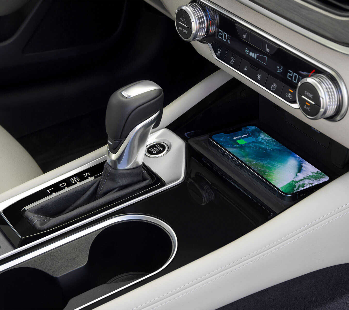 Nissan Altima Wireless Device Charger